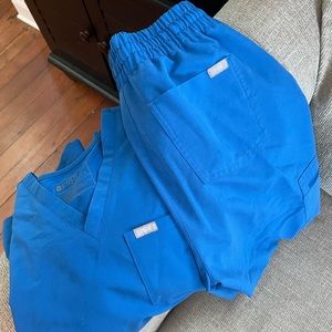 FIGS SCRUB SET SMALL